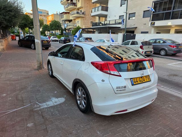 מודעת רכב הונדה סיוויק