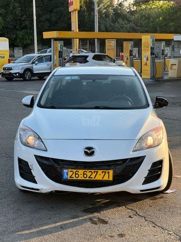 מודעת רכב מאזדה 3