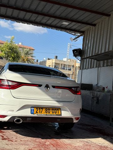 מגאן Intense אוט׳ דיזל 1.5 (110 כ״ס)