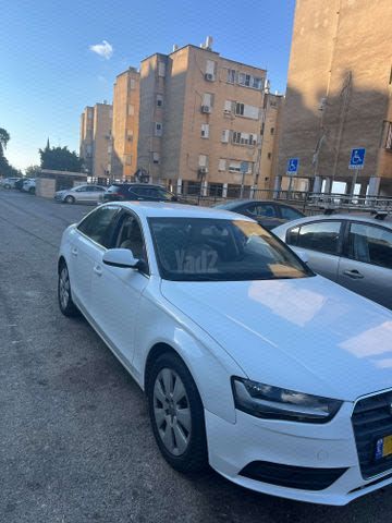 מודעת רכב אאודי A4