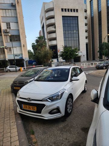 מודעת רכב יונדאי i20