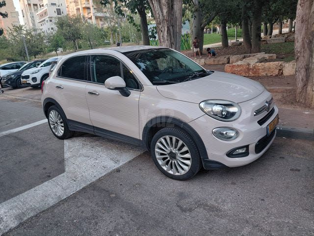 מודעת רכב פיאט 500X