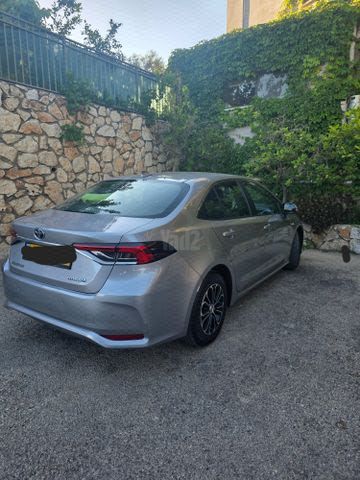קורולה Style היברידי אוט׳ סדאן 4 דל 1.8 (98 כ״ס)