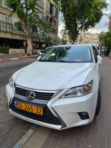 מודעת רכב לקסוס CT