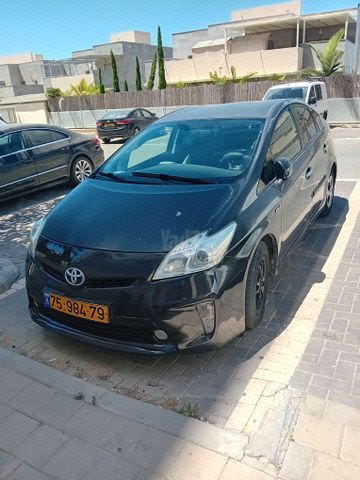 מודעת רכב טויוטה פריוס
