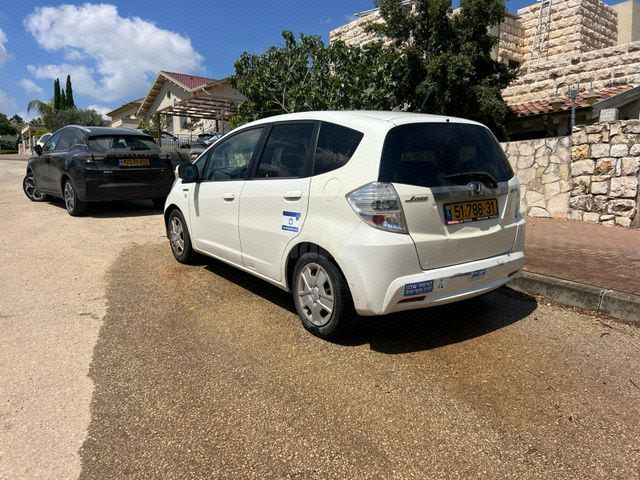 מודעת רכב הונדה ג'אז 