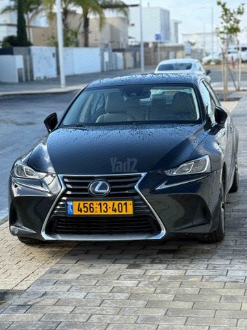 מודעת רכב לקסוס IS