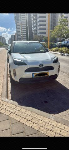 יאריס קרוס Urban היברידי אוט׳ בנזין 1.5 (92 כ״ס)