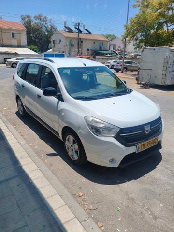 מודעת רכב דאצ'יה לודג'י