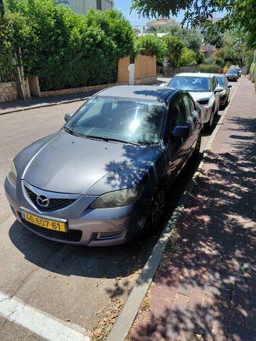 מודעת רכב מאזדה 3