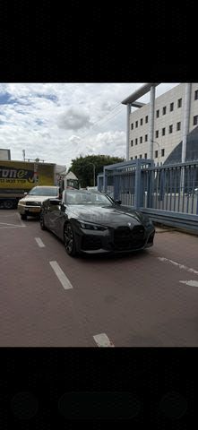מודעת רכב ב מ וו סדרה 4
