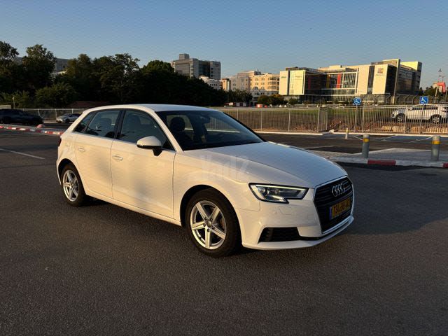 מודעת רכב אאודי A3