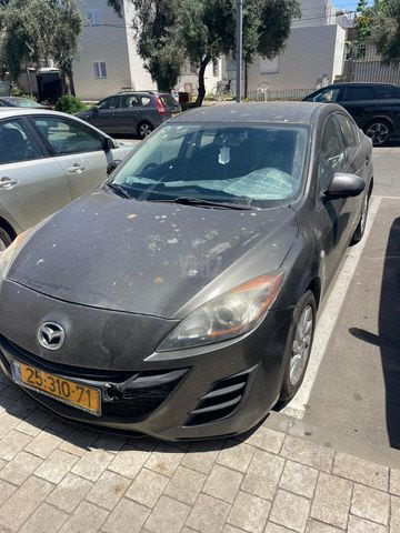 מודעת רכב מאזדה 3