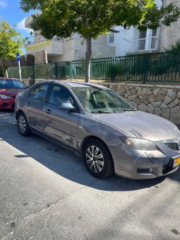 מודעת רכב מאזדה 3