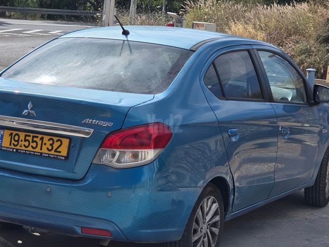 מודעת רכב מיצובישי אטראז'