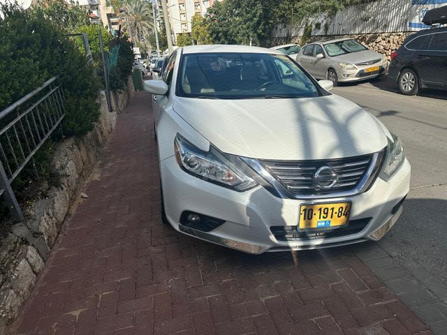 מודעת רכב ניסאן אלטימה