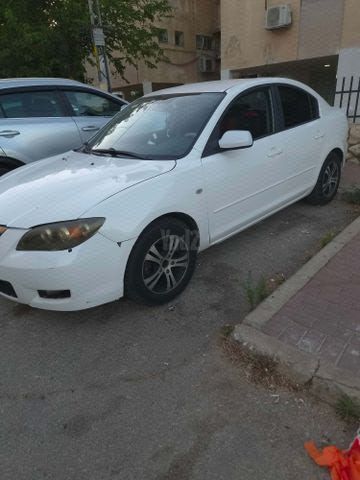 מודעת רכב מאזדה 3