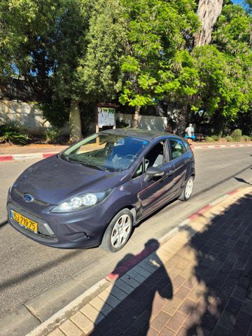 מודעת רכב פורד פיאסטה