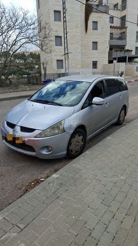 מודעת רכב מיצובישי גרנדיס