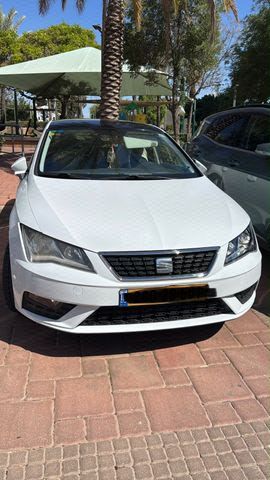 מודעת רכב סיאט לאון