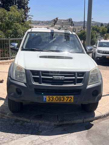 מודעת רכב איסוזו די-מקס