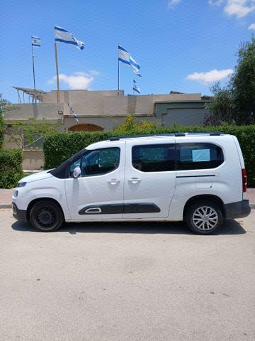 מודעת רכב סיטרואן ברלינגו