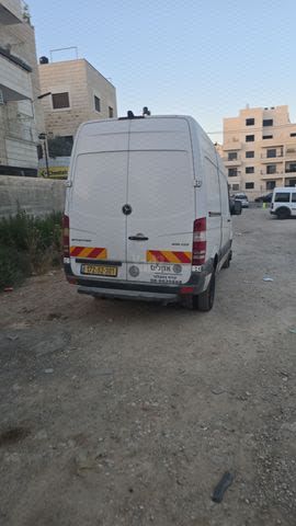 מודעת רכב מרצדס-בנץ ספרינטר