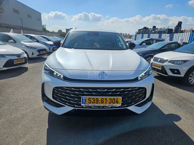 מודעת רכב אם ג'י EHS PHEV