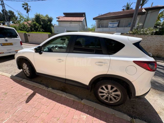 מודעת רכב מאזדה CX-5
