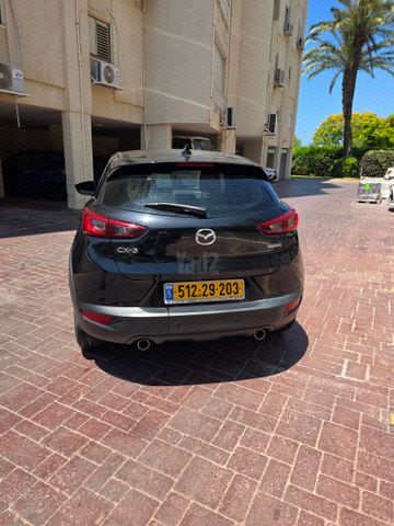 מודעת רכב מאזדה CX-3