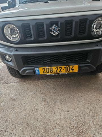 ג'ימני GLX אוט׳ 3 דל 1.5 (102 כ״ס)