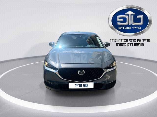 מודעת רכב מאזדה CX-30