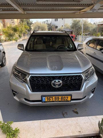 מודעת רכב טויוטה לנד קרוזר