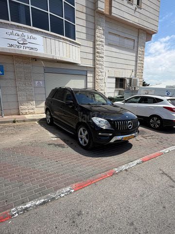 מודעת רכב מרצדס-בנץ ML