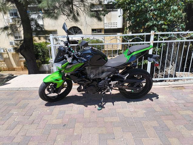 מודעת רכב קאוואסאקי Z400