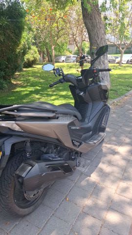 מודעת רכב קימקו דאון-טאון 350
