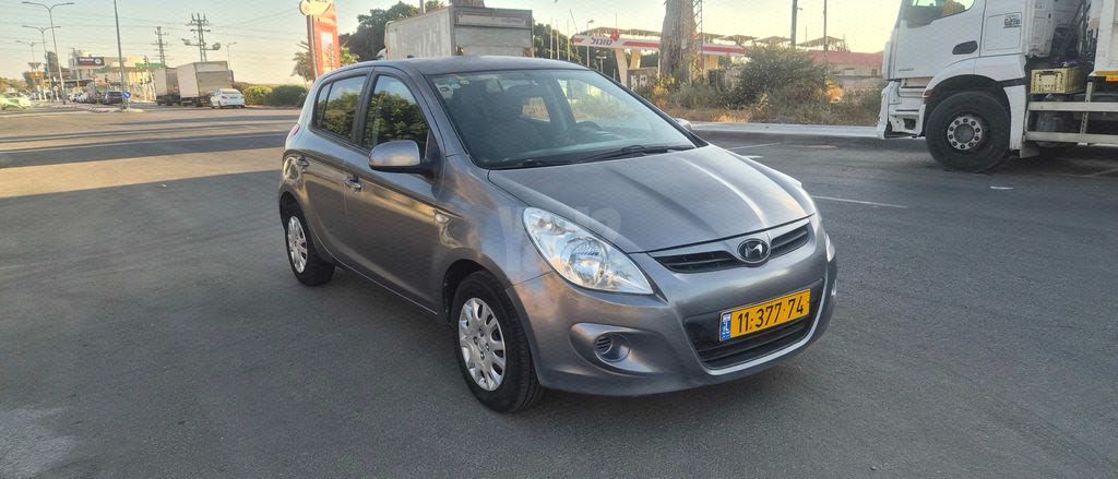 מודעת רכב יונדאי i20 2