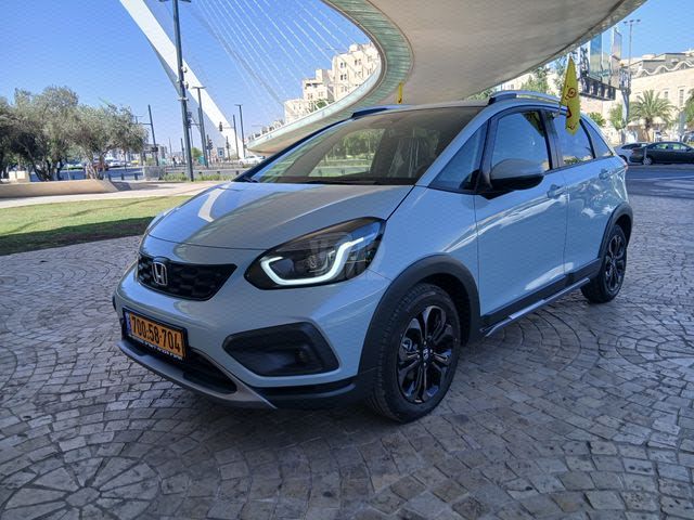ג'אז  Crosstar Advance היברידי אוט׳ 1.5 (122 כ״ס)