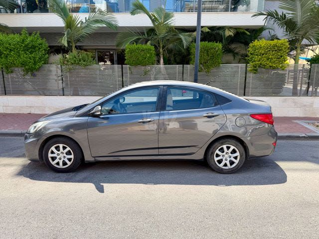 מודעת רכב יונדאי אקסנט i25
