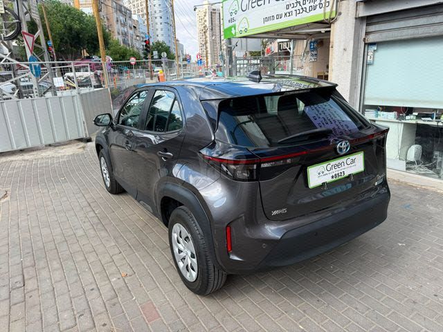 מודעת רכב טויוטה יאריס קרוס 2