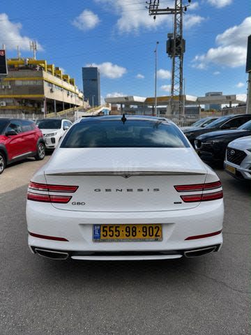 מודעת רכב ג'נסיס G80 2