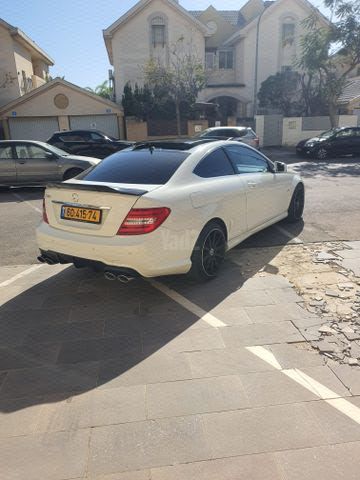 מודעת רכב מרצדס-בנץ C-class