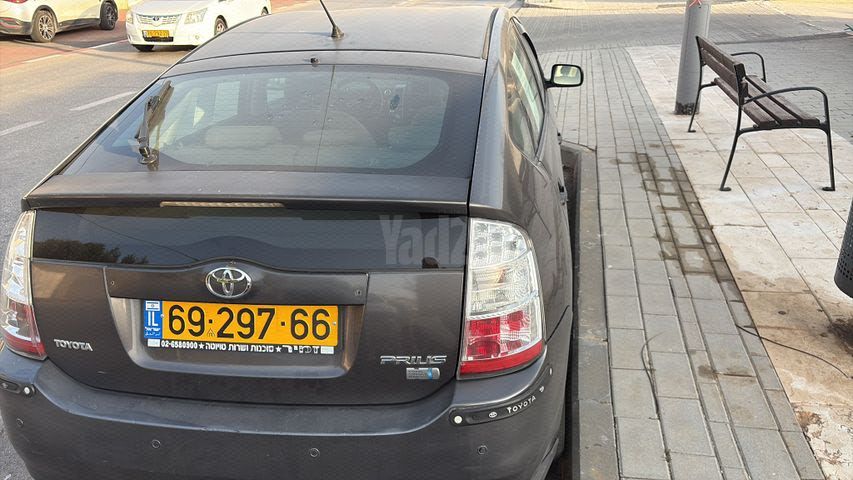 מודעת רכב טויוטה פריוס