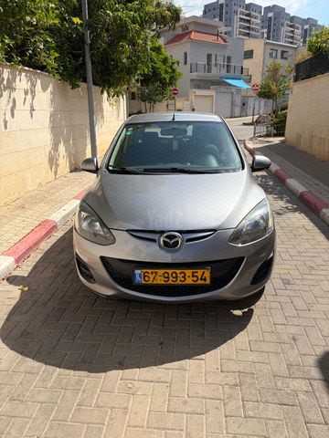 מודעת רכב מאזדה 2 2