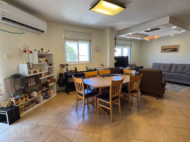 קבוצת אברהם 32