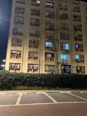 אור יום 17