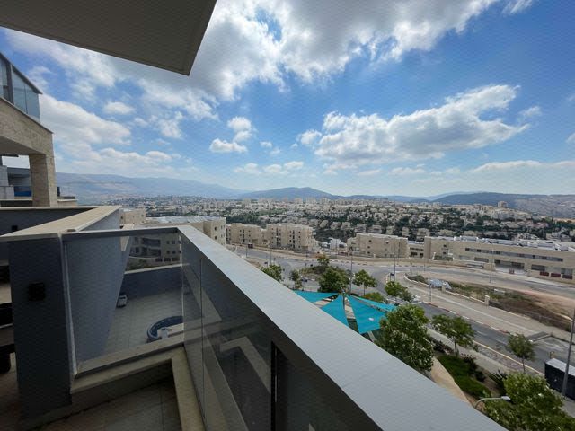 אביב 120