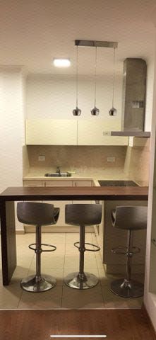 מלכת שבא 7