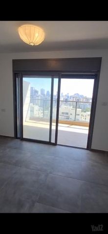 תמונה 3 של דירת 4 חדרים להשכרה בנתניה