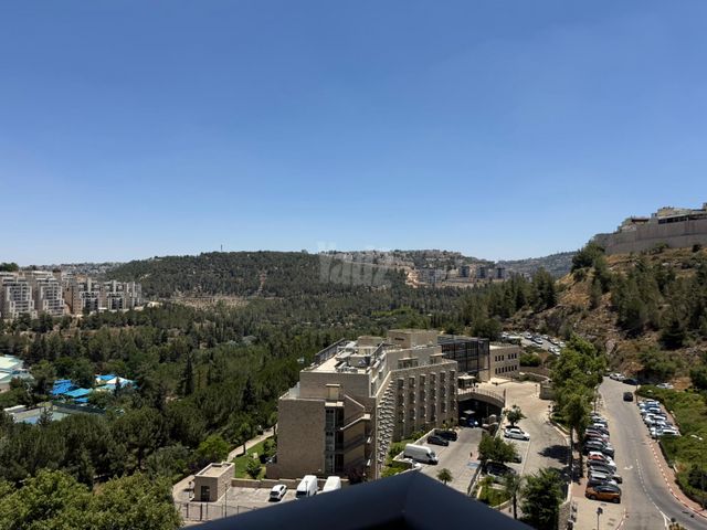 דירה למכירה בירושלים (תיווך) — 2